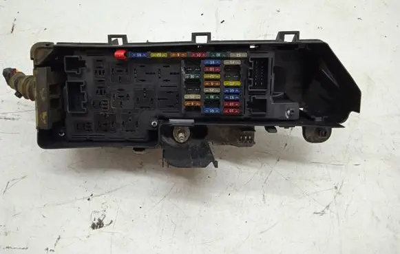 Volvo S60 Fuse module 9494210