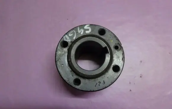 Opel Astra H Crankshaft pulley Z17DTR