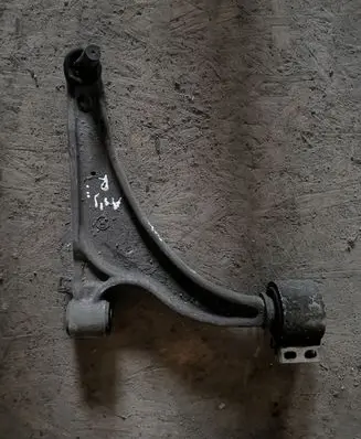 Opel Astra J Front lower control arm/wishbone