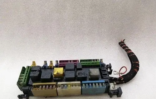 Mercedes-Benz G W461 W463 1st Gen Fuse box set A1669063901