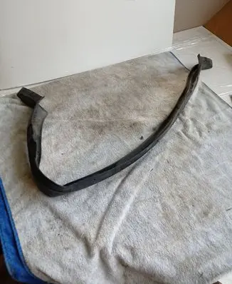 Buick Encore I Engine compartment rubber 