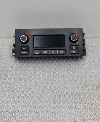 Peugeot 207 Climate control unit 69717101