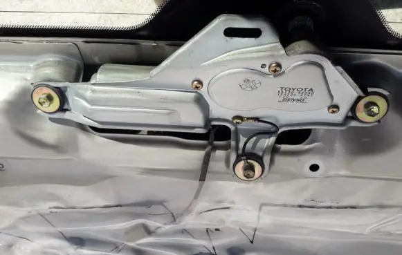 Toyota RAV 4 (XA20) Rear window wiper motor 8513042040 85130-42040