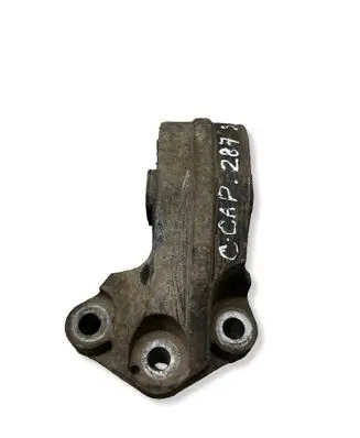 Chevrolet Captiva Engine mount bracket X01187