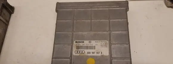 Audi A4 S4 B5 8D Engine control unit/module 8D0907557B 0261203554555