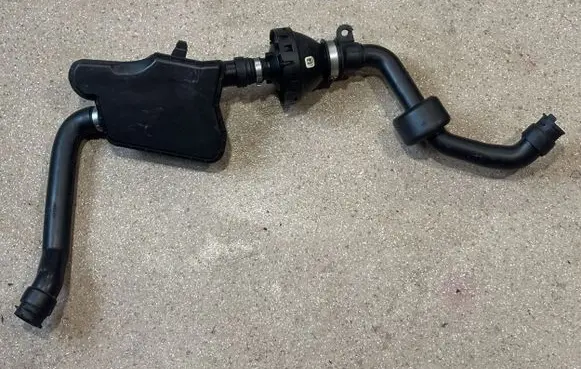 Ford Mustang VI Air intake hose/pipe GR3C9P437EC