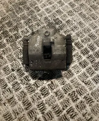 Mercedes-Benz E W212 Front brake caliper 2044212381 A2044212381