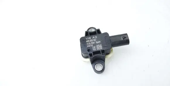 Volkswagen Polo V 6R Airbag deployment crash/impact sensor 4H0955557