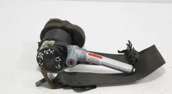 Volvo C30 Rear seatbelt 30642227 E5040130