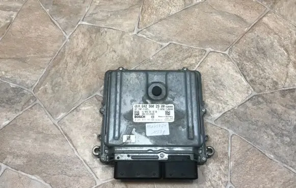 Mercedes-Benz E A207 Engine control unit/module A6429002900