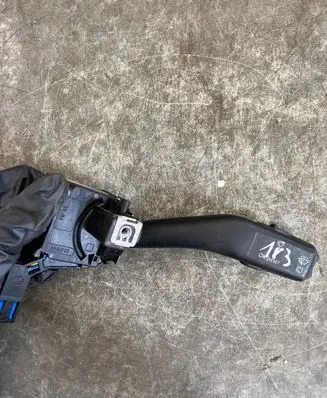 Volkswagen PASSAT B7 Wiper control stalk 1K0953519A 01203506 20350661876966