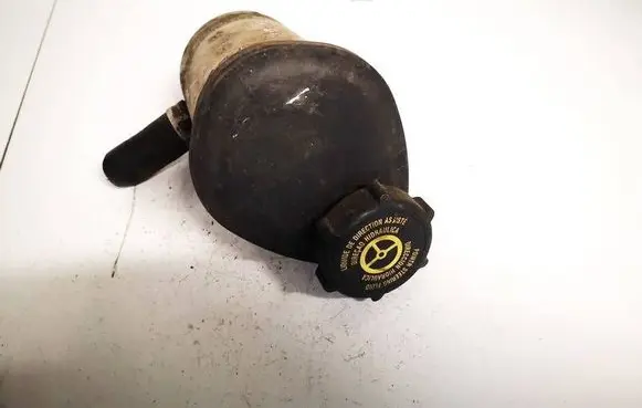 Power steering fluid tank/reservoir