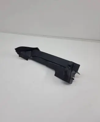 Audi Q7 4M Fender end trim 4m0821169c