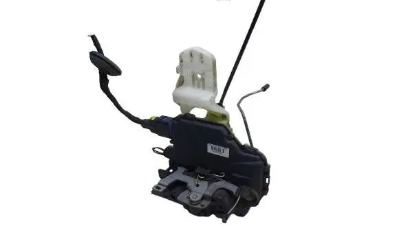 Volkswagen Polo Front door lock 3B1837015AQ