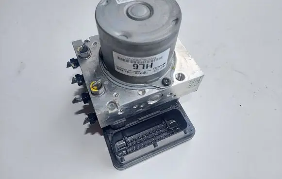 Hyundai Genesis ABS Pump 58920B1120 KA4DBL00072H