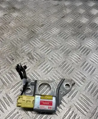 Toyota RAV 4 (XA20) Airbag deployment crash/impact sensor 8983342020