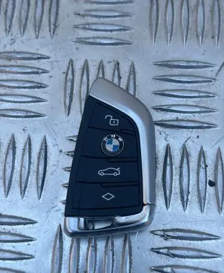 BMW 3 G20 G21 Ignition key/card 8708336