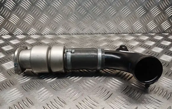 Intercooler hose/pipe