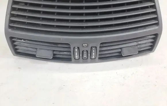 Mercedes-Benz S W220 Dash center air vent grill 2208300554