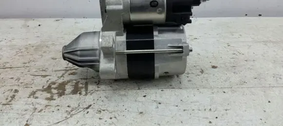 Toyota Aygo AB10 Starter motor 2810037031