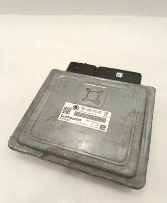 Skoda Octavia Mk2 (1Z) Engine control unit/module 03F906070HT 5WP44908 03F907309AB