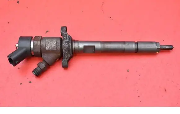 Fuel injector