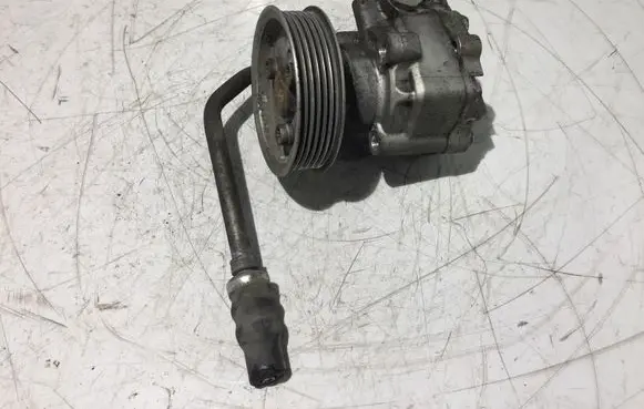 Volkswagen Transporter - Caravelle T5 Power steering pump 7E0422154E B4911041700