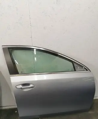 KIA Ceed Front door