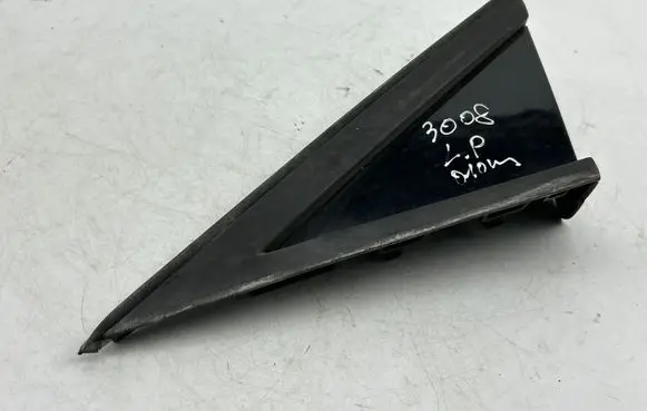 Peugeot 3008 I Front door glass trim molding 96842481XY
