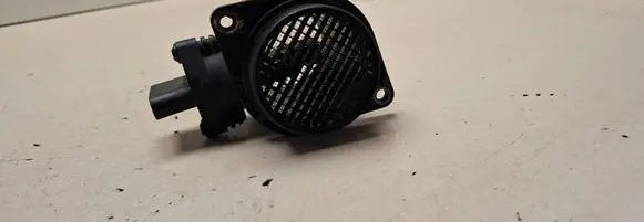 Volkswagen Golf IV Mass air flow meter 0280217121 06A906461