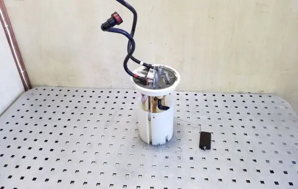 Ford Focus Fuel level sensor AV619275BC