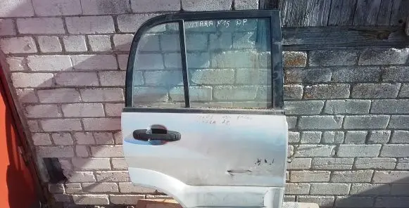 Suzuki Grand Vitara I Rear door