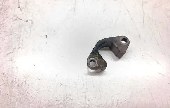 BMW X5 E53 Fuel Injector clamp holder 