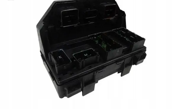 Chrysler Grand Voyager V Fuse module 04692299AE