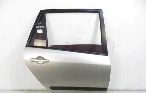 Toyota Corolla Verso E121 Rear door 