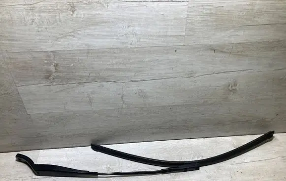 Citroen C3 Aircross Front wiper blade arm 39079979