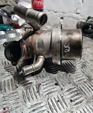 Volkswagen Golf VII EGR valve cooler 04L131512