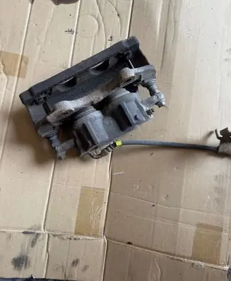 Chrysler 300 - 300C Front brake caliper