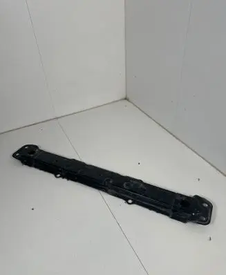 Audi Q7 4M Front bumper mounting bracket 4M0862584E