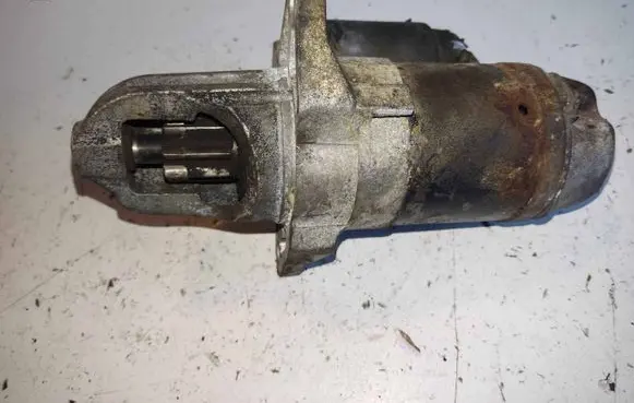 Subaru Forester SG Starter motor M000T30471 23300AA450