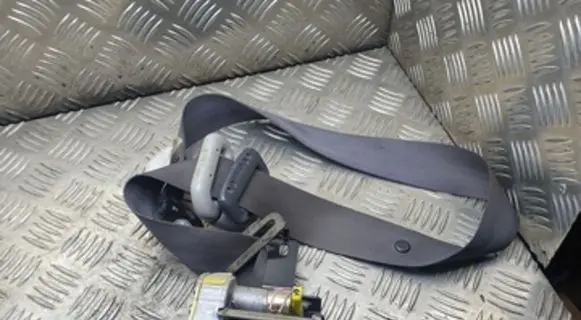 Mazda MPV Front seatbelt L081RH TH123RC C8206