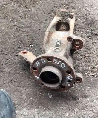 Volvo V60 Front wheel hub 6G913K170A