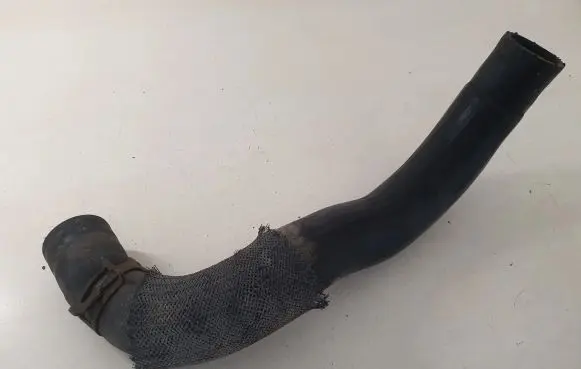 Toyota Auris 150 Engine coolant pipe/hose