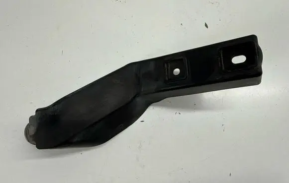 Audi A7 S7 4G Rear bumper mounting bracket 4G8807347 4G8807329