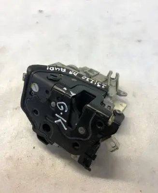 Audi A5 Sportback 8TA Rear door lock 8k0839015c