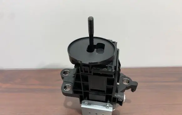 Toyota Prius (XW50) Gear shifter/selector 75G202