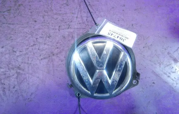 Volkswagen PASSAT CC Tailgate/boot open switch button 3C5827469J