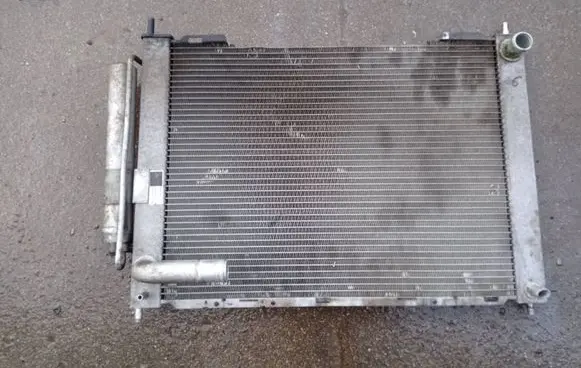 Coolant radiator