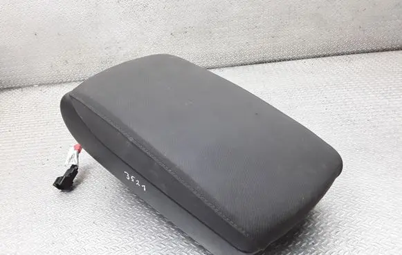 Audi A6 S6 C6 4F Armrest 4F0864114