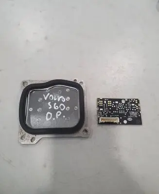 Volvo S60 Headlight ballast module Xenon 21911102 22015702 5905280B
